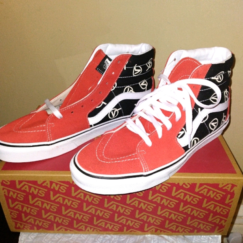 VANS NEW WITH TAGS AND BOX! NEXT DAY SHIPPING!